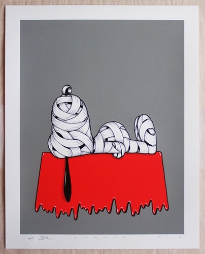 Snoopy Ribboned (Grey) by Otto Schade
