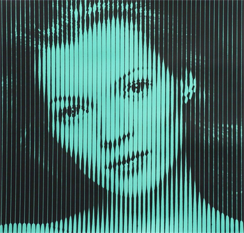 Kate Moss - Glow  by VeeBee
