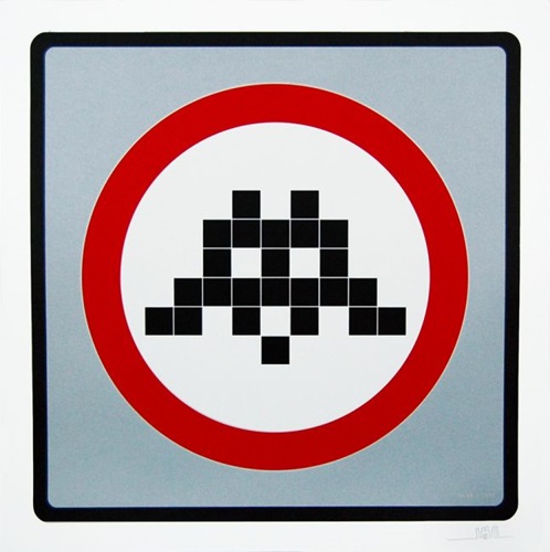 Warning Invader (Silver) by Space Invader