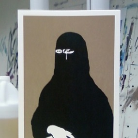 Ona Islam (Brown) by Ryan Callanan