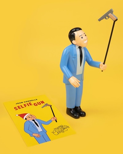 Selfie Gun (Sculpture) (Blue) by Sir Joan Cornellà