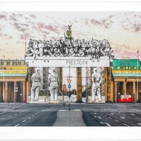 Giants, Brandenburg Gate, September 27, 2018, 18h55, © Iris Hesse, Ullstein Bild, Roger-Viollet, Ber by JR