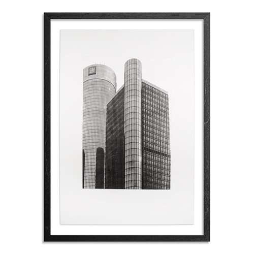 Renaissance Center  by Esteban Chavez