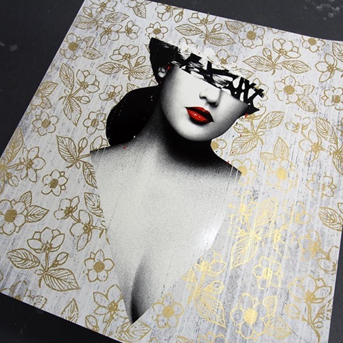 Le Buste III (Gold) by Hush